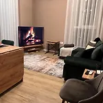 Trio Escape Tirana